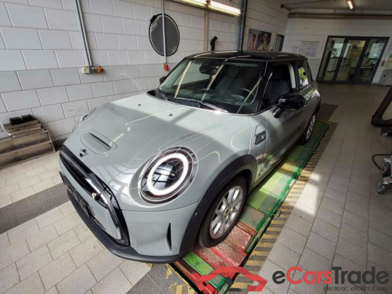 MINI Mini 3-trg. (F56)(2013->) DE - LimS3 SE, Cooper SE Classic Trim, (Facelift 2) 2021 - 2024 #1