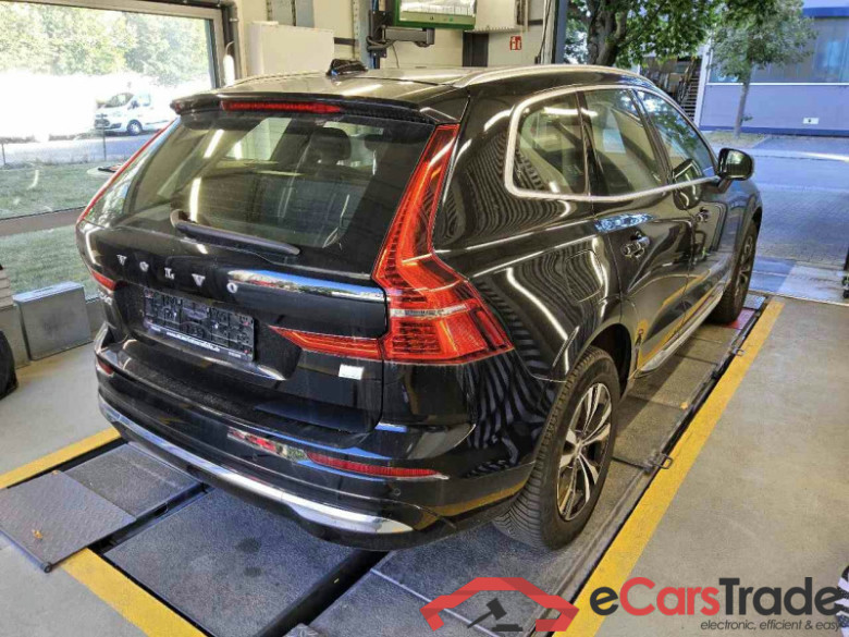 Volvo XC60 (03.2017->) DE - SUV5 T6 Twin Engine AWD PHEV EU6d, Inscription Expression, (Facelift) 2021 #3