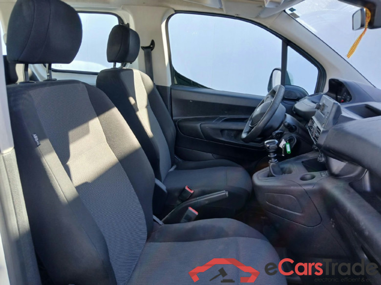 PEUGEOT Rifter / 2018 / 4P / combi Active Standard BlueHDi 73kW (IND) #6