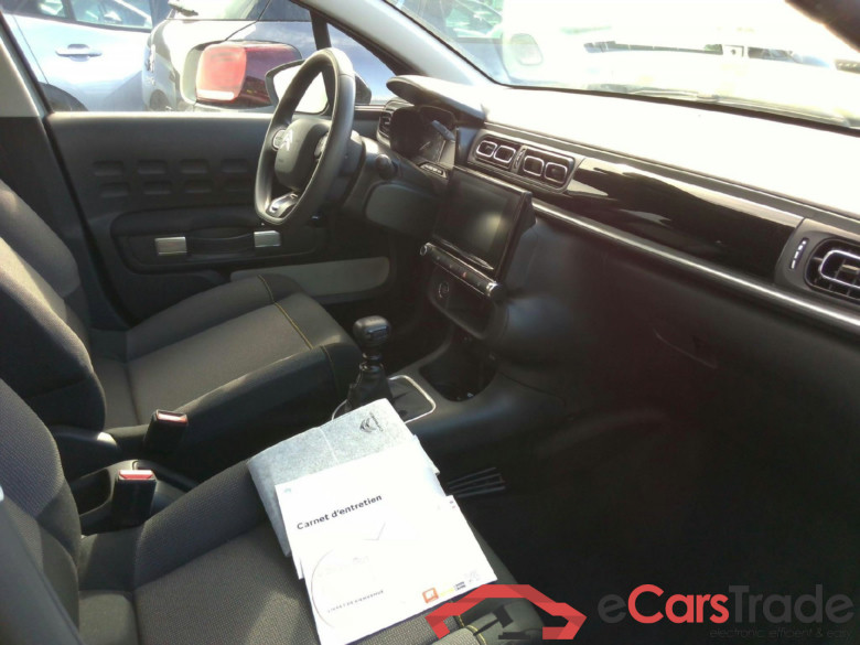 Citroen C3 Shine PureTech 110 S&S BVM6 #3