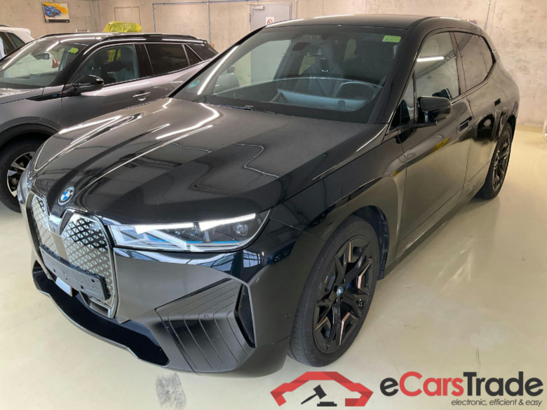 BMW iX xDrive50 5d 385kW