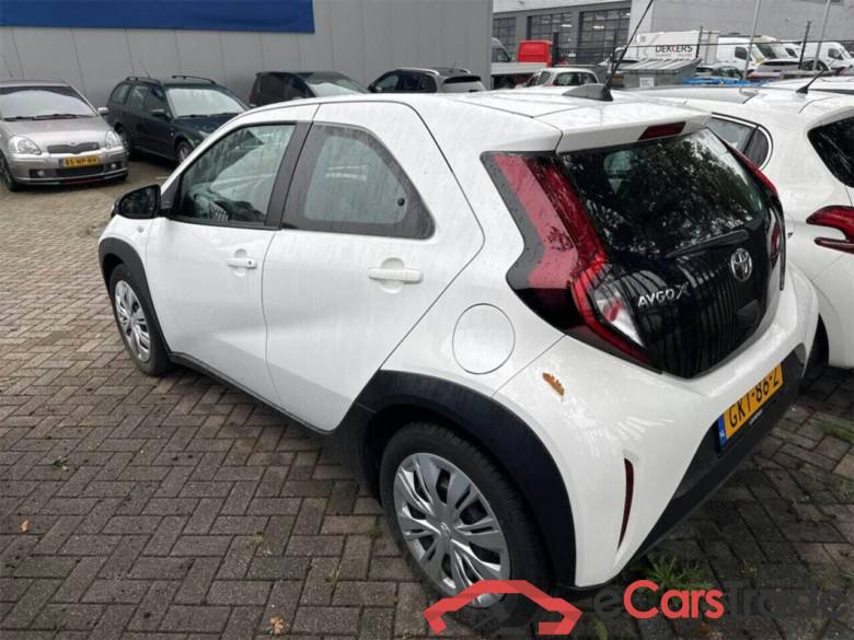 TOYOTA Aygo X 1.0 VVT-i MT Play #3