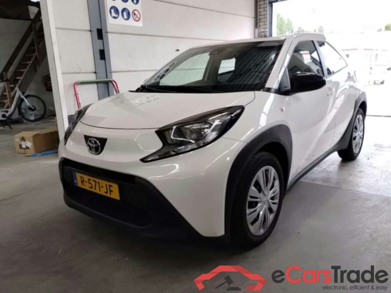 TOYOTA Aygo X 1.0 VVT-i MT Play