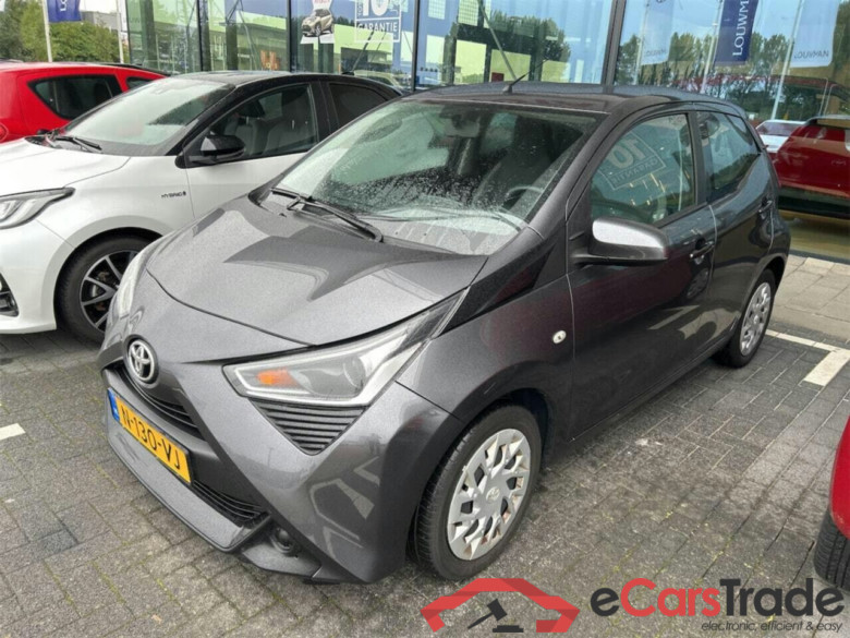 TOYOTA Aygo 1.0 VVT-i x-play #1