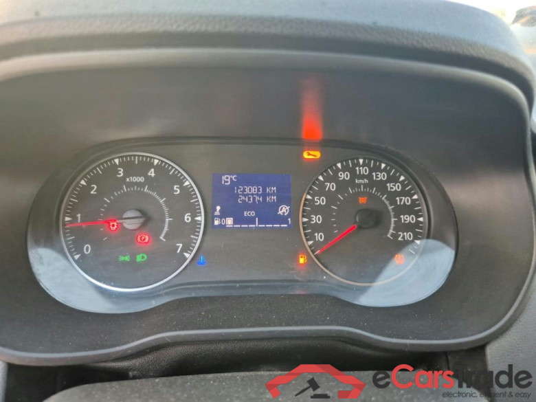 DACIA Duster / 2018 / 5P / furgón derivado de turismo Essential Blue dCi 85kW (115CV) 4X4 (furgón) #4