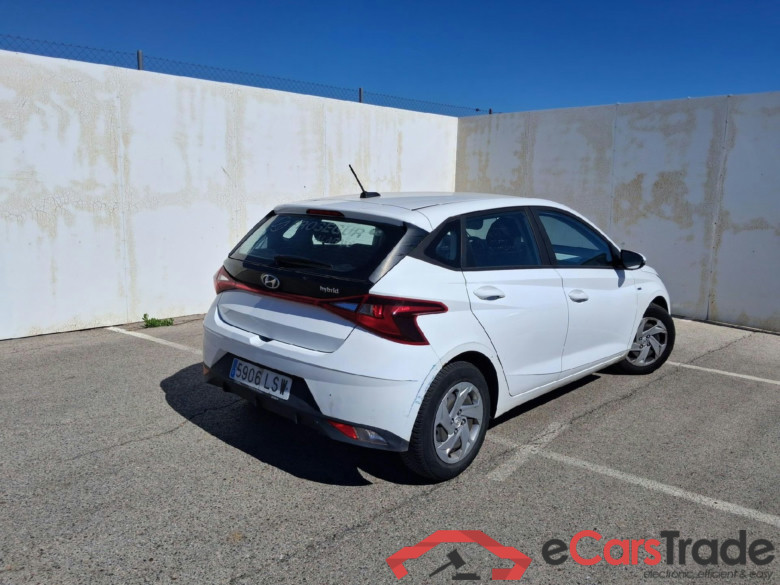 HYUNDAI i20 / 2020 / 5P / berlina con portón 1.0 TGDI 74kW (100CV) 48V Essence #2