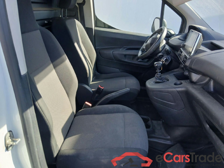 PEUGEOT Partner / 2018 / 3P / furgón derivado de turismo Pro Standard 600kg BlueHDi 73kW #6