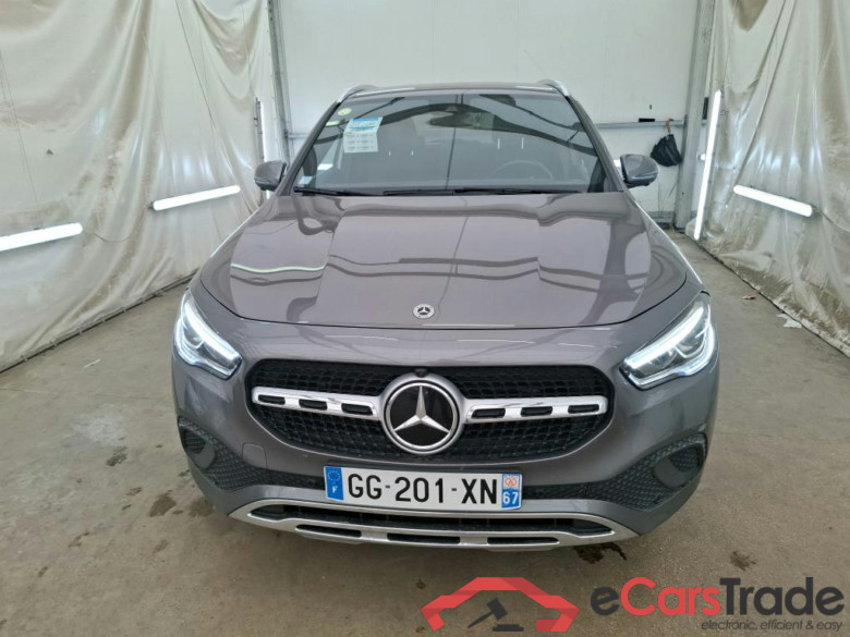 MERCEDES-BENZ GLA / 2020 / 5P / SUV 2.0 GLA 200 D BUSINESS LINE DCT
