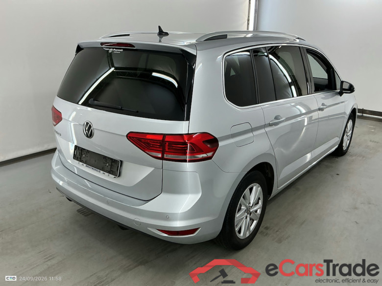 VOLKSWAGEN TOURAN 1.5 TSI HIGHLINE #4