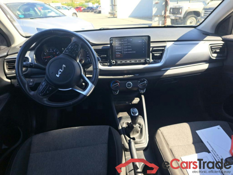 KIA Stonic / 2017 / 5P / todoterreno 1.0 T-GDi 74kW MHEV iMT Concept Plus(SL)(SP) #3