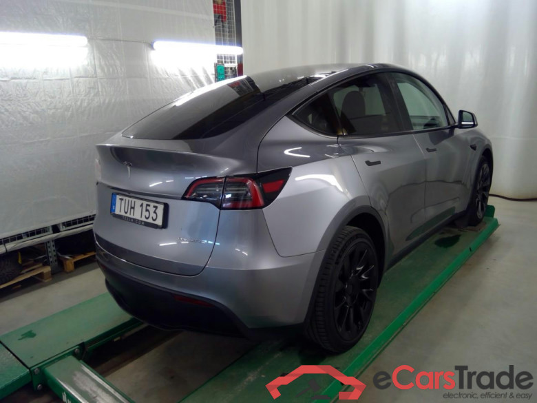 Model Y Long-Range AWD #3