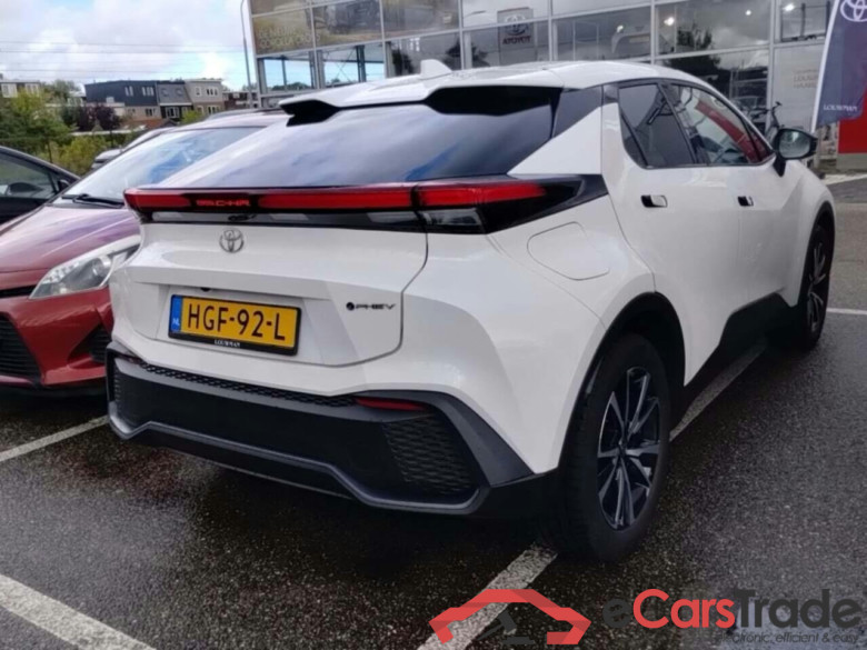 TOYOTA C-HR 2.0 Plug-in Hybrid 220 Dynamic #4
