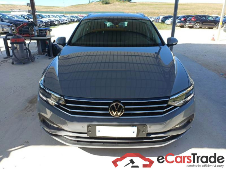VOLKSWAGEN PASSAT / 2019 / 5P / STATION WAGON VAR. 2.0TDI SCR EVO 110KW BUSINESS DSG #5