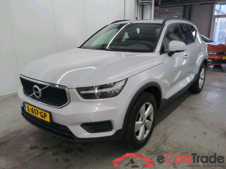 VOLVO XC40 1.5 T2 Moment. Core #1