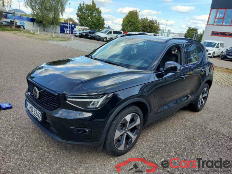 Volvo XC40 (2017->) DE - SUV5 B4 2WD EU6d, Plus Dark, (Facelift) 2022 - 2024 #1