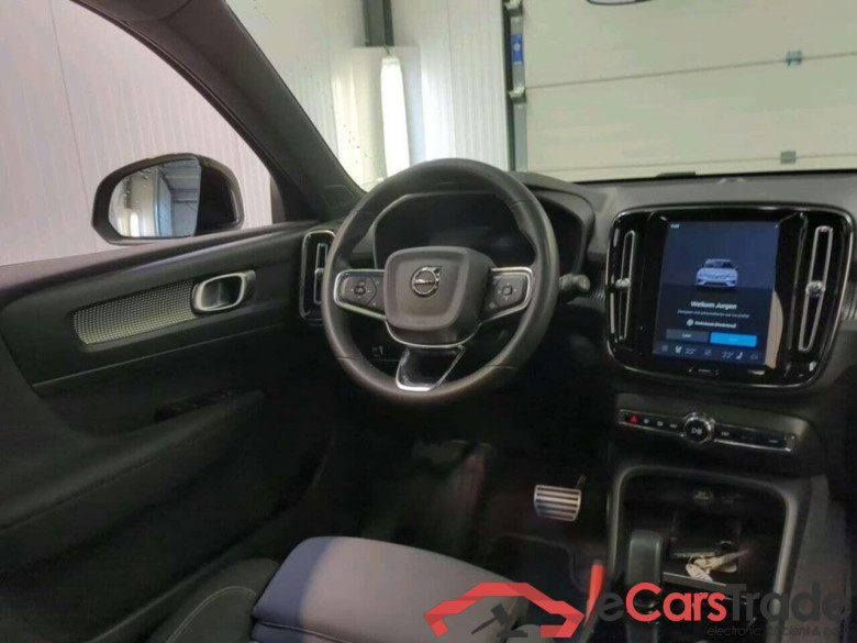 VOLVO XC40 Recharge Plus #3