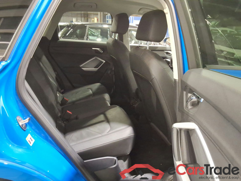AUDI Q3 1.4 45 TFSI E S TRONIC S LINE #5