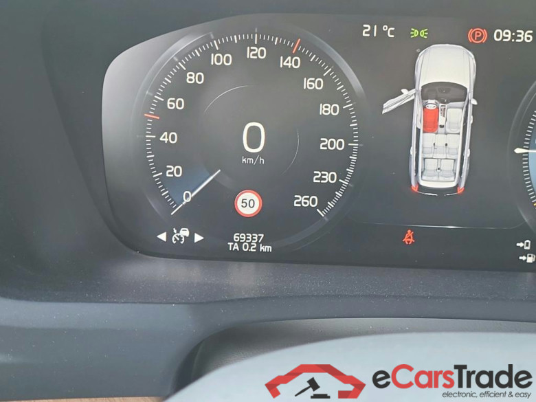 VOLVO XC90 / 2019 / 5P / todoterreno 2.0 T8 AWD Recharge Inscription Auto #5