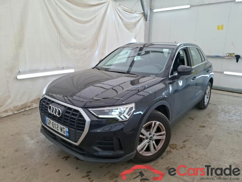 AUDI Q3 / 2018 / 5P / SUV 45 TFSI E 245 S TRONIC BUSINESS LINE