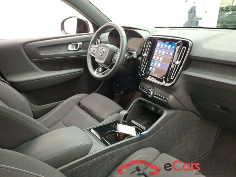 VOLVO XC40 RECHARGE CORE #3