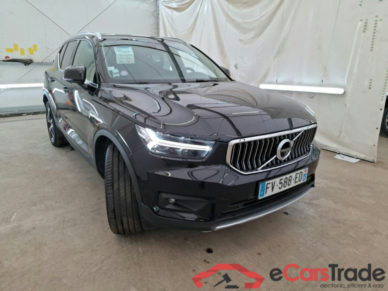 VOLVO XC40 / 2017 / 5P / SUV Recharge T5 262 DCT7 Inscription Luxe #5
