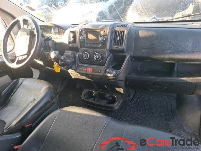 PEUGEOT Boxer VU 4p Fourgon 2.0 BLUEHDI 110 PREMIUM 330 L2H2 #5