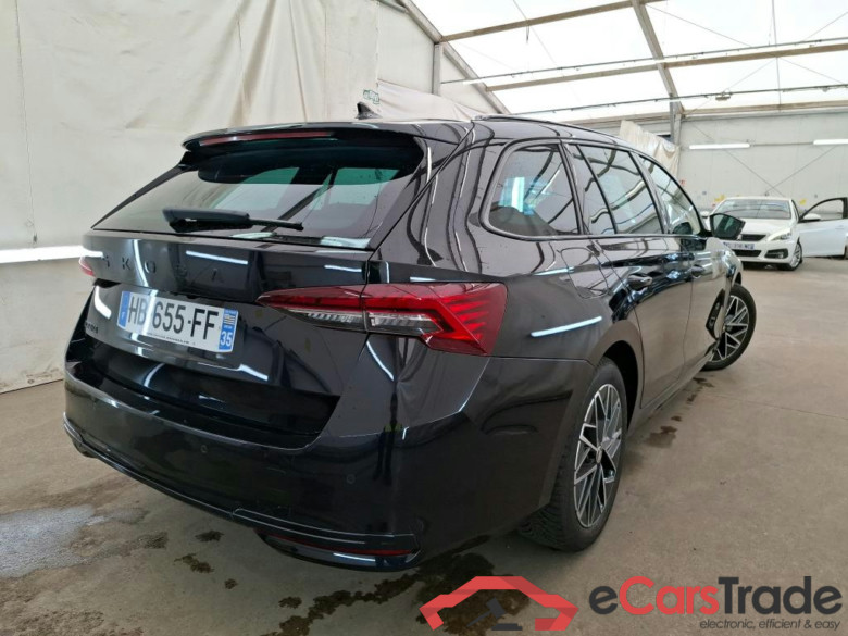 Octavia Combi 1.5 TSI mHEV 110kW Sportline TSI 150CV BVA7 6E #3