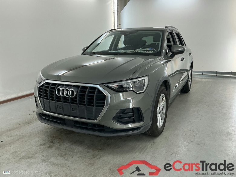 AUDI Q3 1.5 35 TFSI S TRONIC BUS. ED. ATTRACTION
