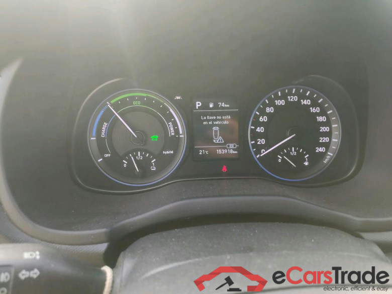 HYUNDAI Kona / 2017 / 5P / todoterreno 1.6 GDI HEV SLE DCT #4
