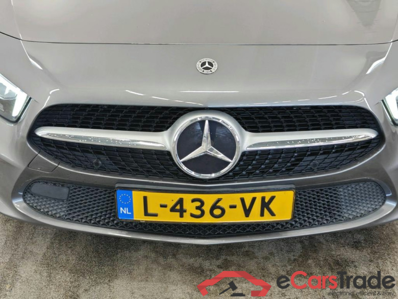 Mercedes-Benz A-Klasse Limousine A 180 7G-DCT Business Solution Luxury 4d #5