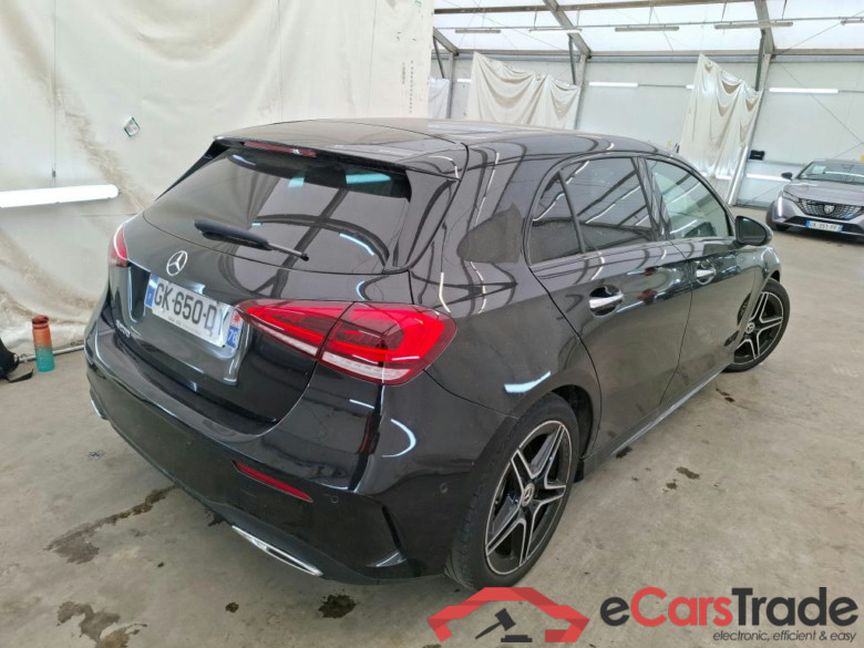 MERCEDES BENZ Classe A Compact  2018  5P  Berline A 200 AMG Line 7GDCT #3