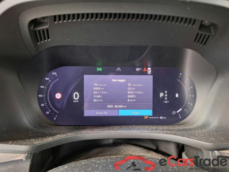 VOLVO XC60 / 2021 / 5P / SUV B4 D AUTOMATICO CORE #4