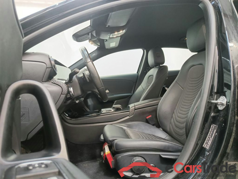 Mercedes-Benz A-Klasse Limousine A 180 d DCT Business Solution 4d #3