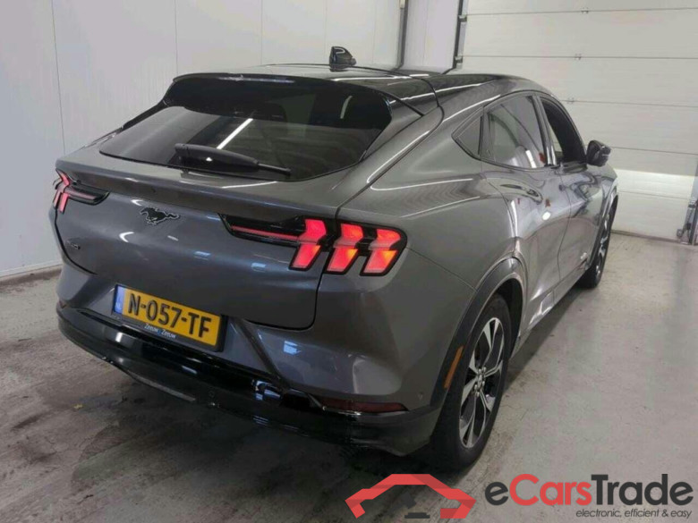 FORD Mustang Mach-E Ext. FE AWD 98 kWh #2