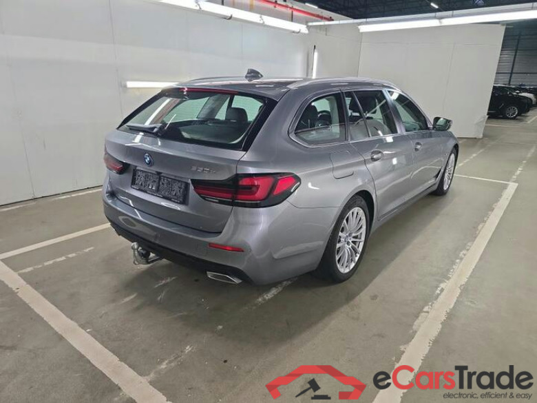 BMW 5 Reeks Touring 5 Reeks Touring 530e Auto (PHEV) 215kW/292pk  5D/P Auto-8 #4