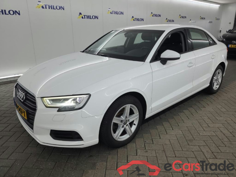 AUDI A3 Limousine 1.5 TFSI COD ultra S tronic 4D 110kW #1
