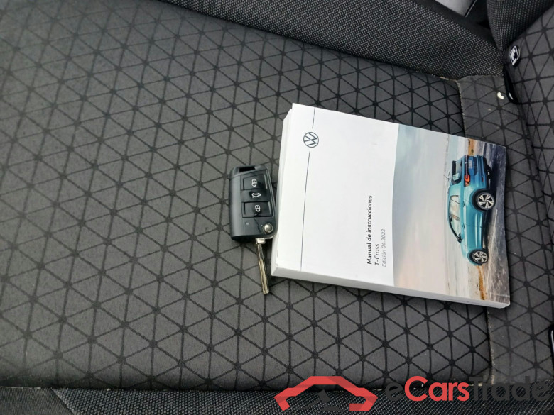 VOLKSWAGEN T-Cross / 2018 / 5P / todoterreno Advance 1.0 TSI 81kW (110CV) #5
