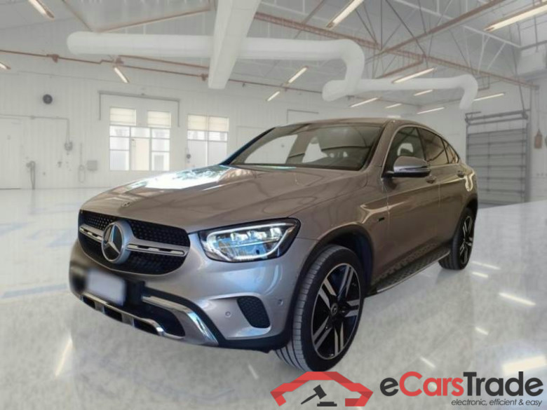 Mercedes GLC 300e Coupe Plug-In Hybrid 4Matic Aut. Pano LED Navi Sport-Leather KeylessGo Camera Klima PDC ... #1