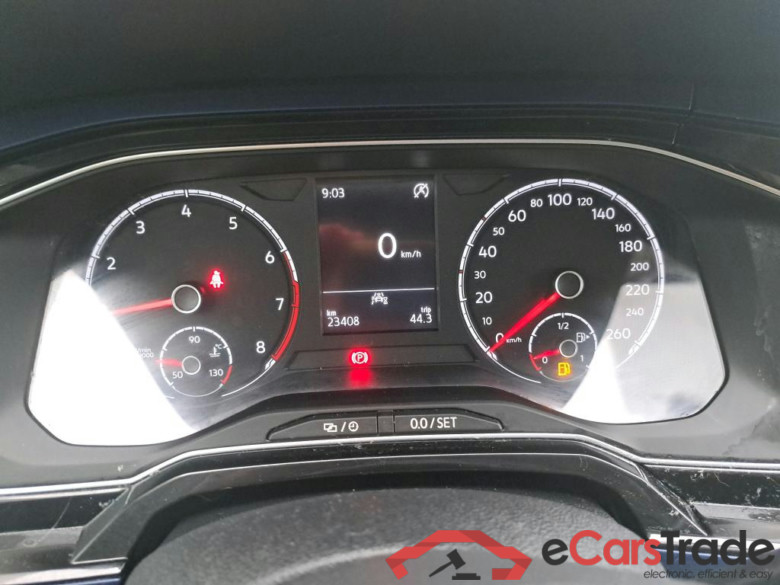 VOLKSWAGEN Polo / 2017 / 5P / berlina con portón United 1.0 TSI 81kW (110CV)(SP) #4