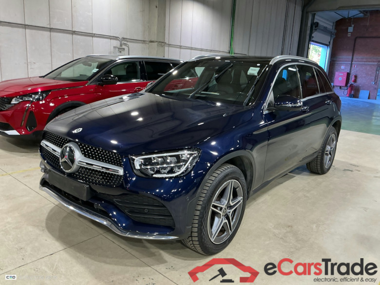 MERCEDES-BENZ GLC 2.0 GLC 300 DE 4MATIC 4WD BUS SOL AUTO