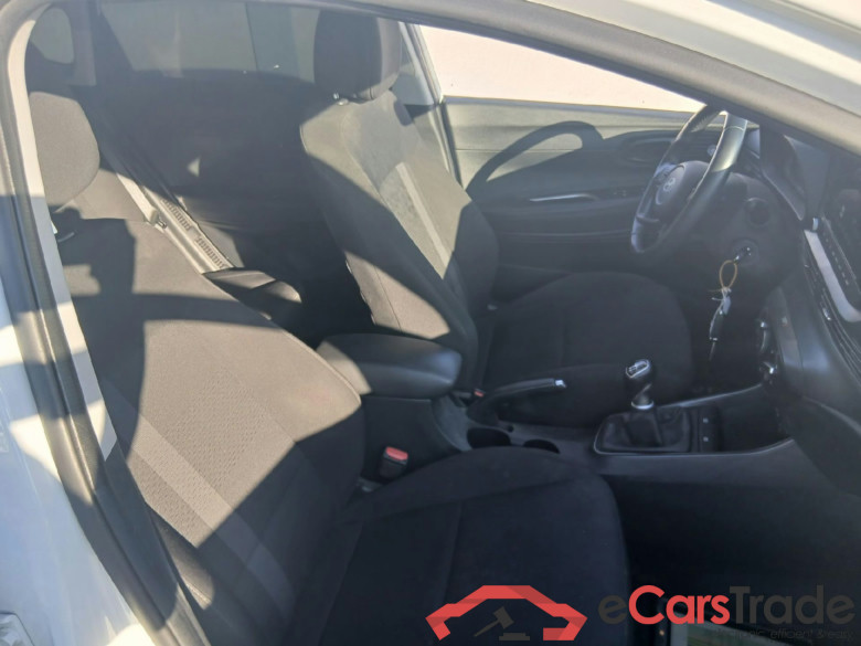 HYUNDAI i20 / 2023 / 5P / berlina con portón 1.0 TGDI 48V Klass #6