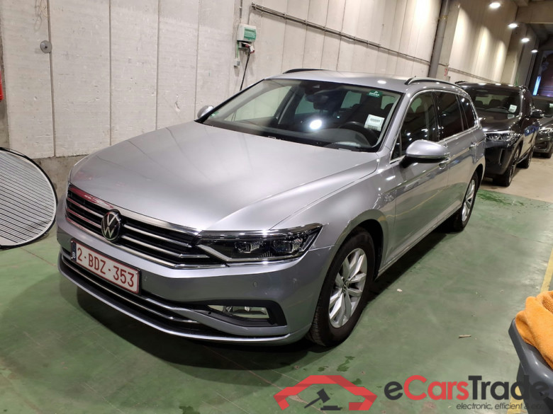 VOLKSWAGEN PASSAT VARIANT 2.0 TDI 90KW MSQ VARIANT STYLE BUSINESS #1