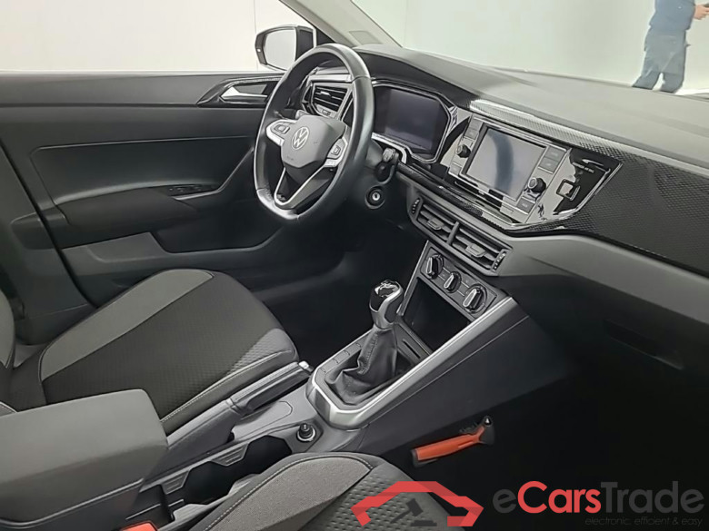 VOLKSWAGEN POLO 1.0 TSI 70kW Life 5D #6