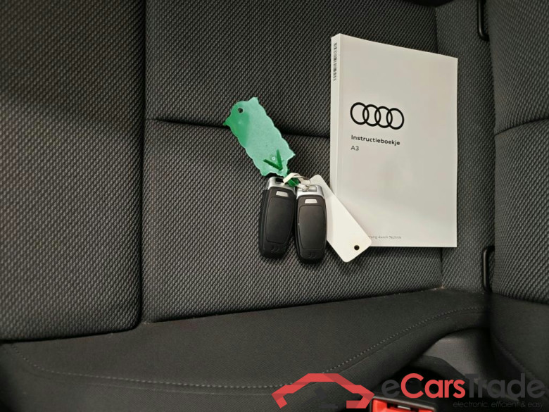 Audi A3 Sportback 30 TFSI S tronic Business edition 5d #4
