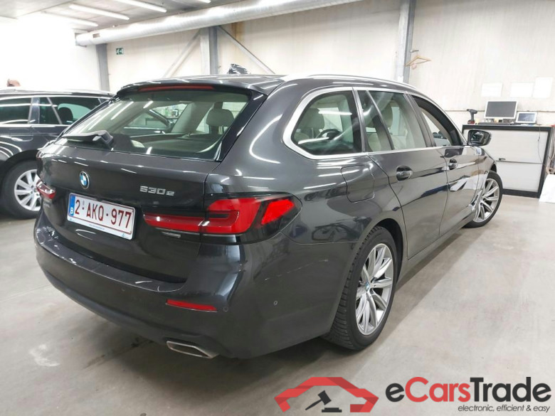 BMW - BMW 5 TOURING 530e 292PK Business Edition With Dakota Heated Powered Mem Seats & Pack Travel & Comfort & Towing Hook * HYBRID * #2
