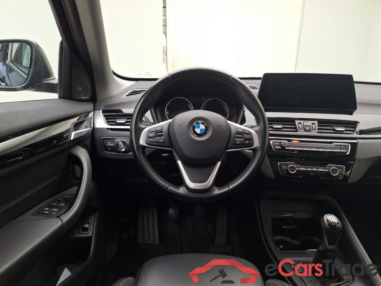 BMW X1 2.0 sDrive18d Pano Harman/Kardon Navi-Pro 1/2 Sport-Leather KeylessGo Camera Klima PDC ... #6