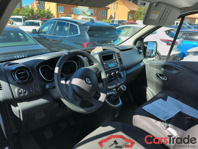 RENAULT Trafic / 2019 / 4P / furgón Doble Cabina 27 L1 Energy BluedCi 88 kW #3