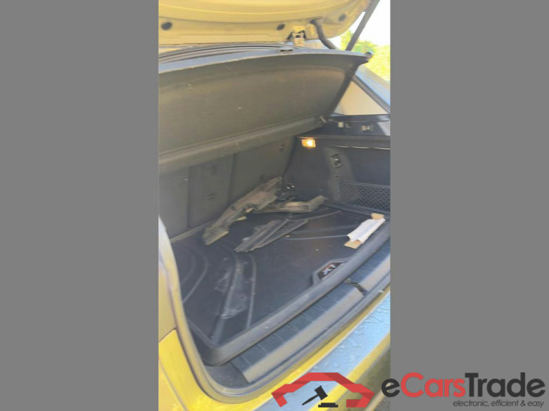BMW X1 (F48) 1.5iA sDrive18 #6