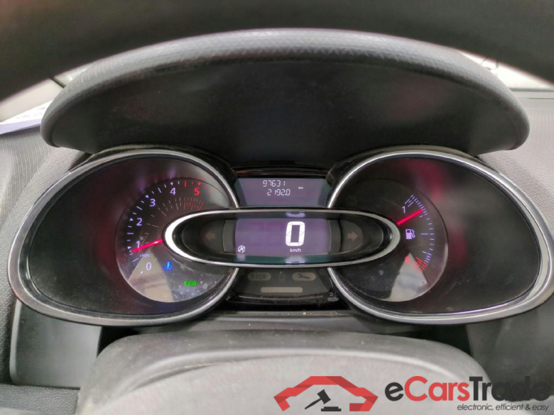 Clio IV Air MediaNav 1.5 dCi 75CV BVM5 E6 #6