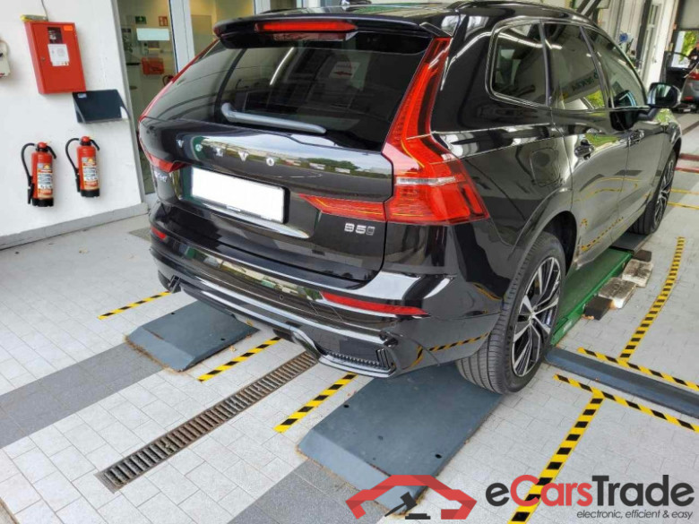 Volvo XC60 (03.2017->) DE - SUV5 B5 (Benzin) AWD EU6d, Ultra Dark Mild-Hybrid, (Facelift) 2023 - 2024 #6